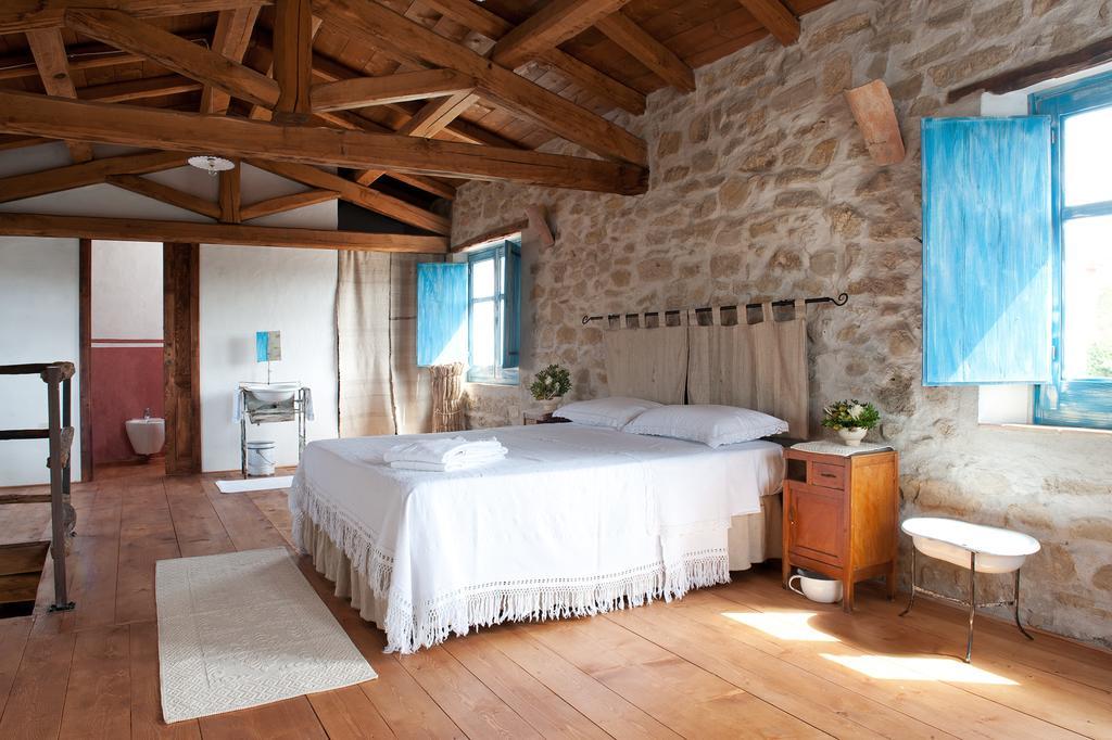 Bed and Breakfast Domu Antiga Gergei Exteriér fotografie