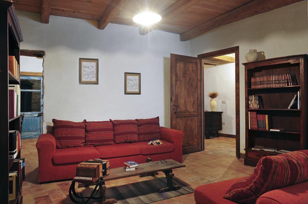 Bed and Breakfast Domu Antiga Gergei Exteriér fotografie